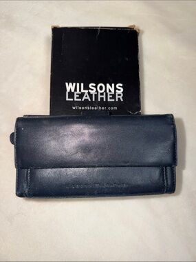 Wilsons Leather Navy Leather Trifold Wallet with Logo